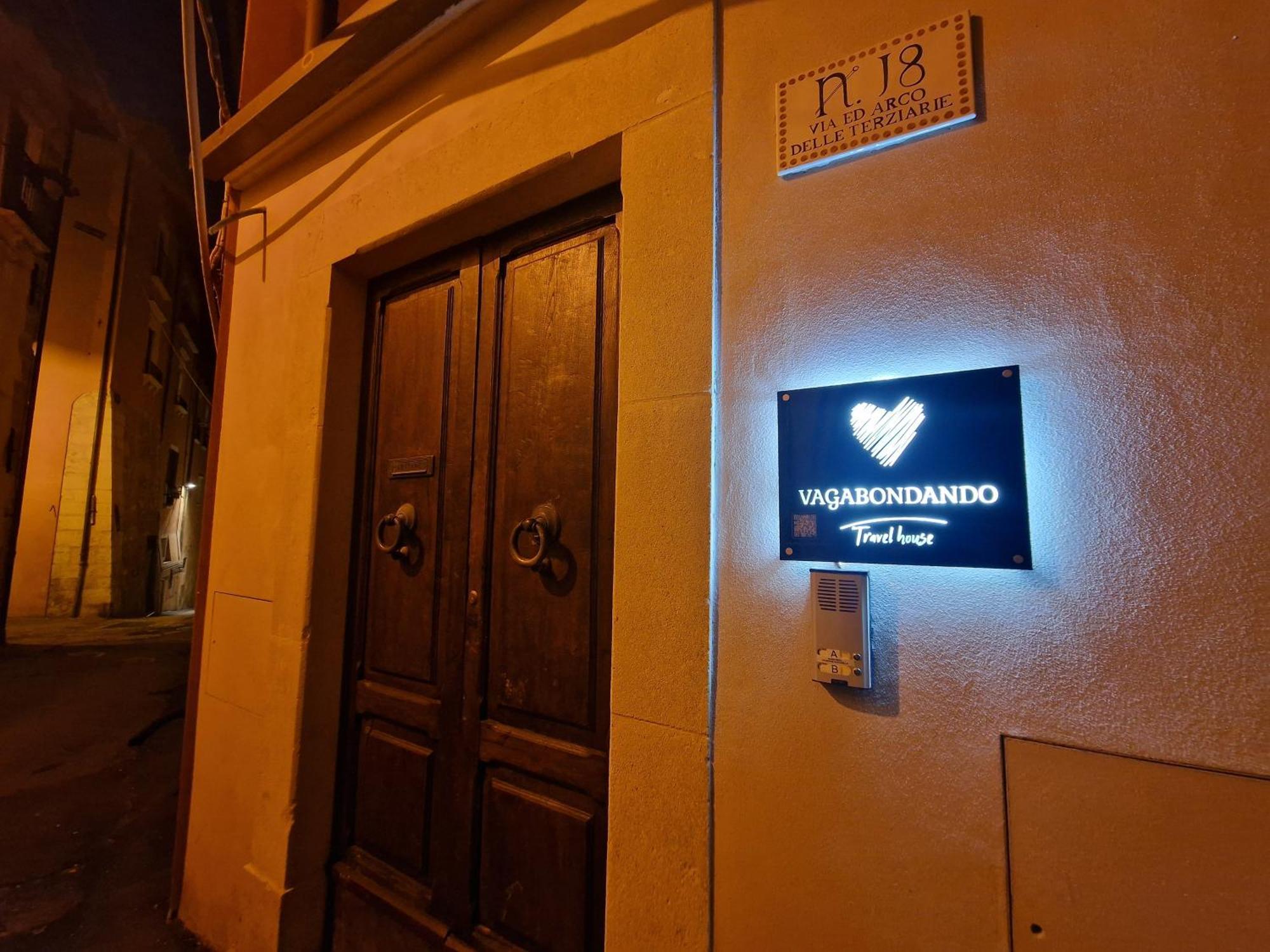 Vagabondando Travel House Vila LʼAquila Exterior foto