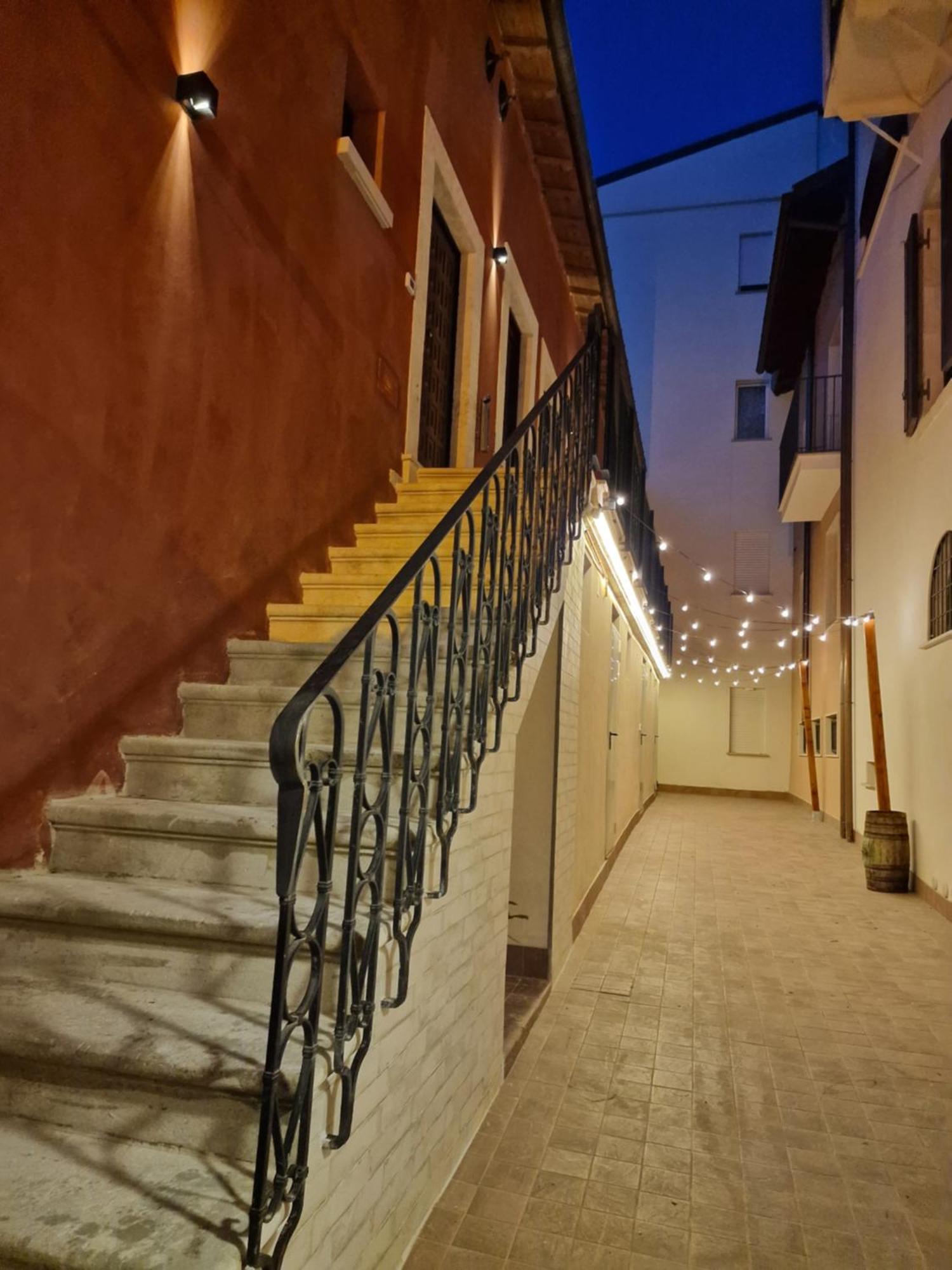 Vagabondando Travel House Vila LʼAquila Exterior foto